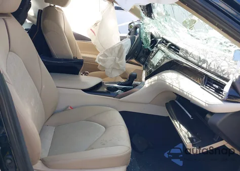 2019 Toyota Camry Le from USA, damaged, VIN 4T1B11HKXKU724903